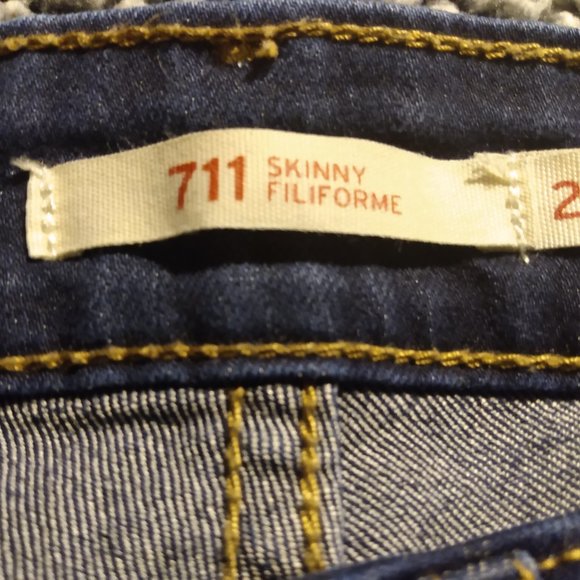 Levis Strauss Jean femme taille 28 - Picture 4 of 5